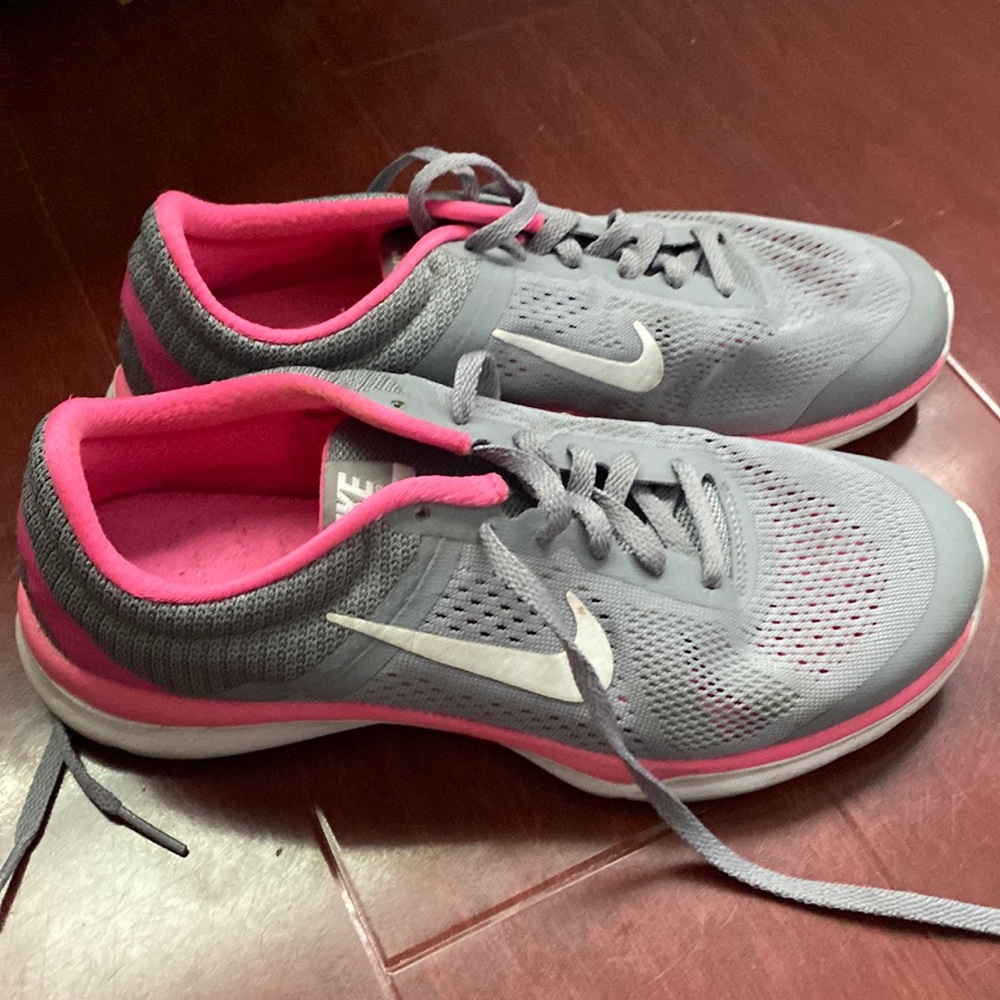 Size 7 and hardly worn